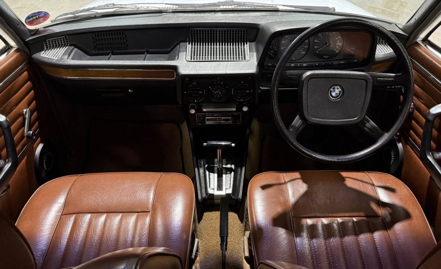 1976 BMW E12 520
