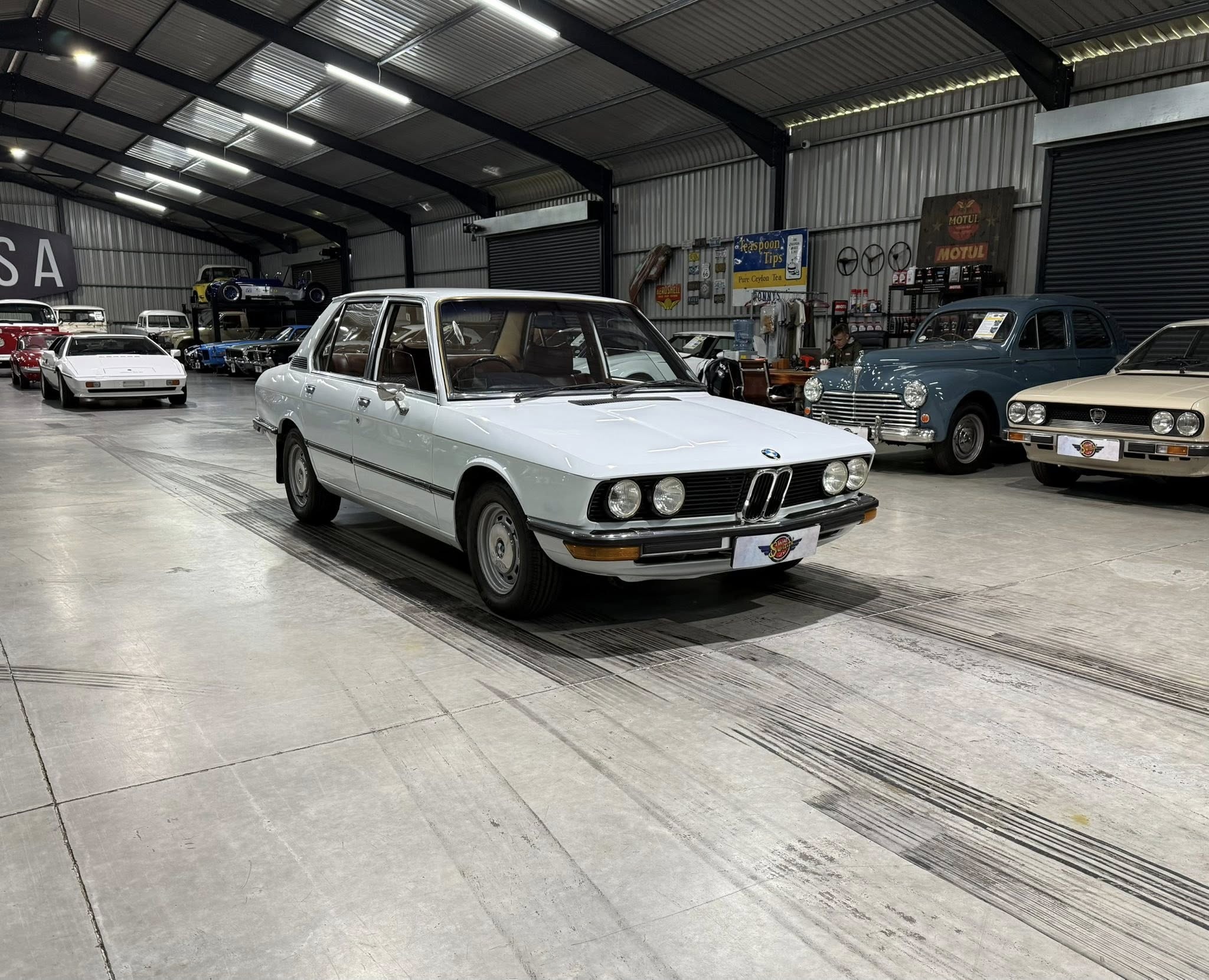 1976 BMW E12 520