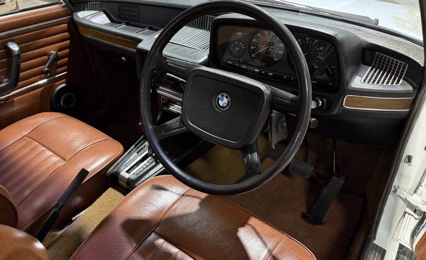 1976 BMW E12 520