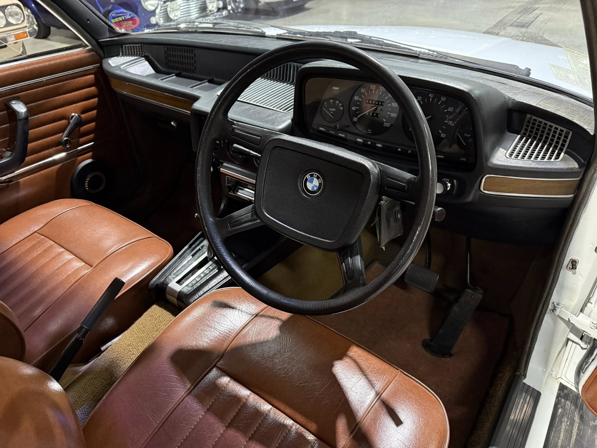 1976 BMW E12 520
