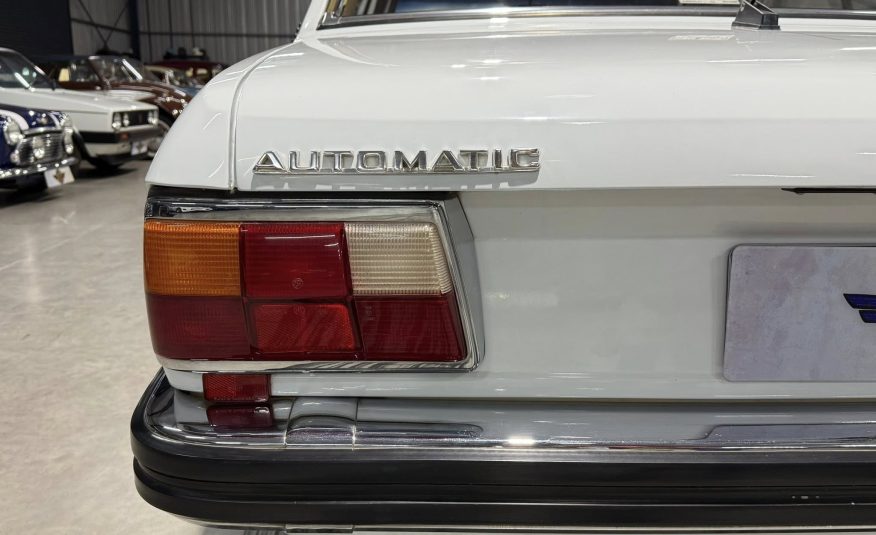 1976 BMW E12 520