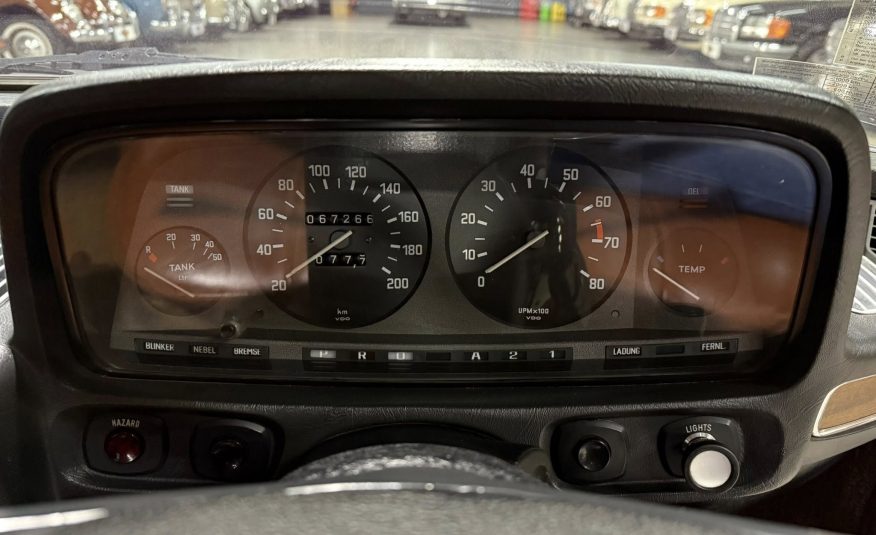 1976 BMW E12 520