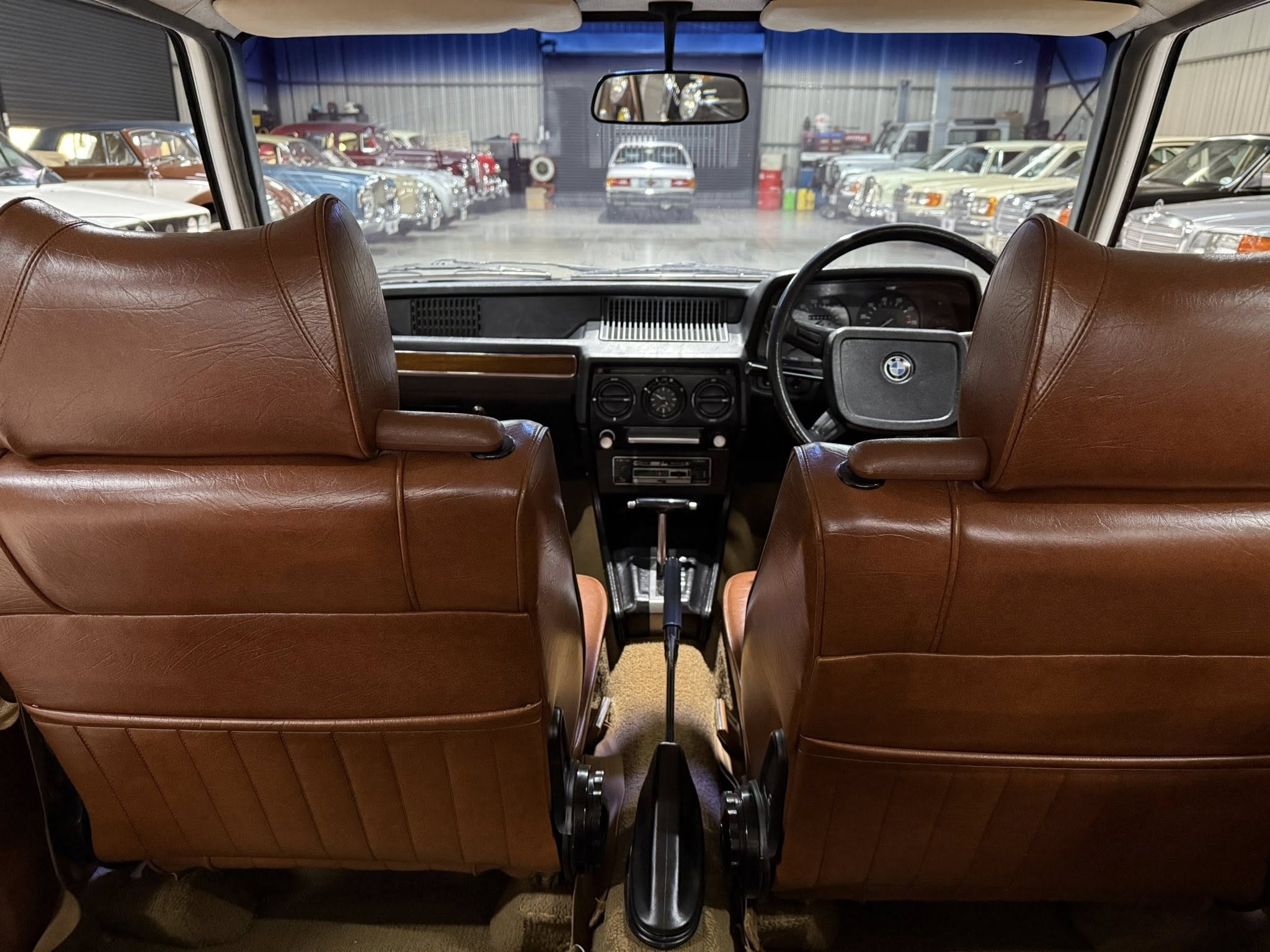 1976 BMW E12 520