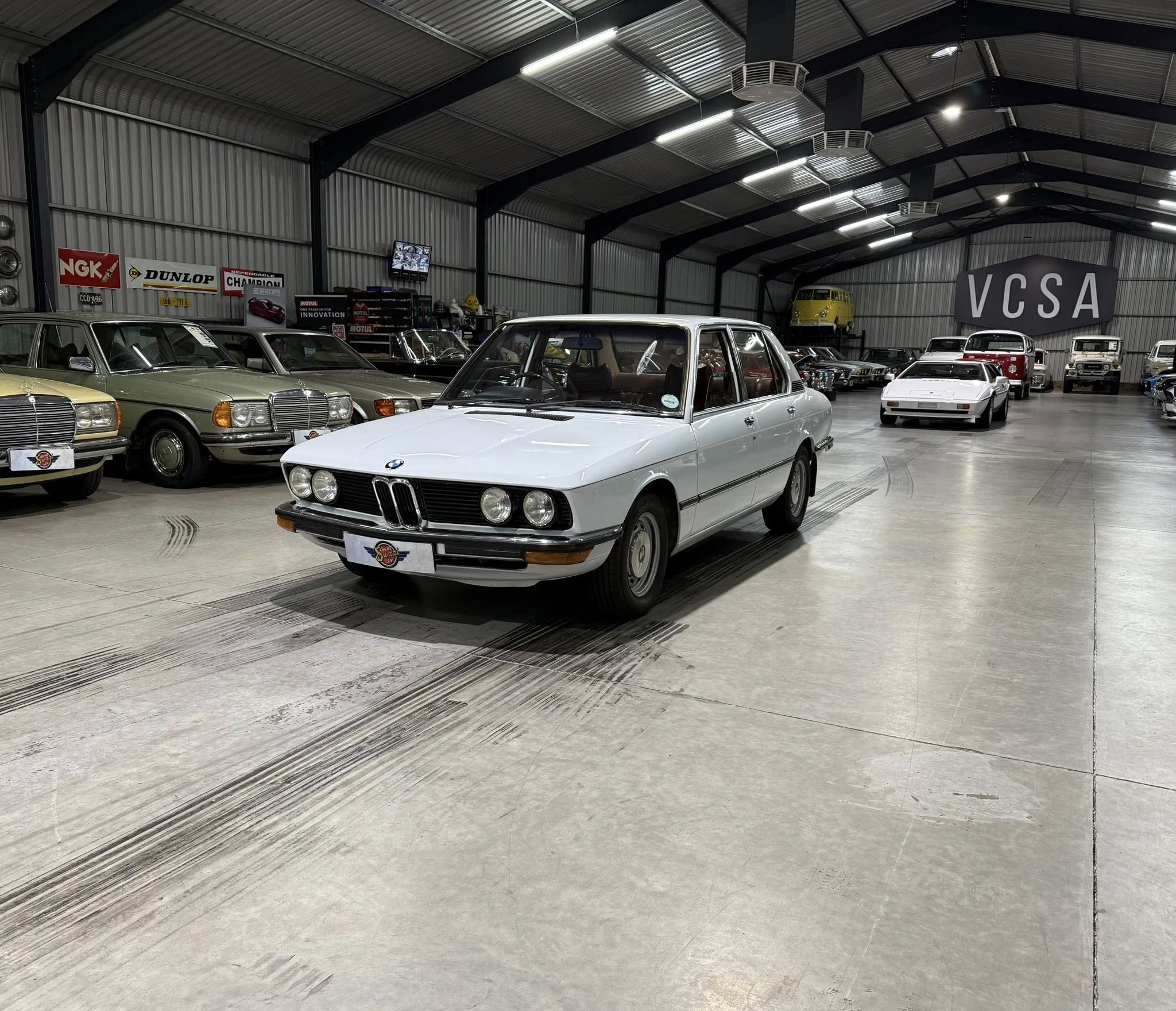 1976 BMW E12 520