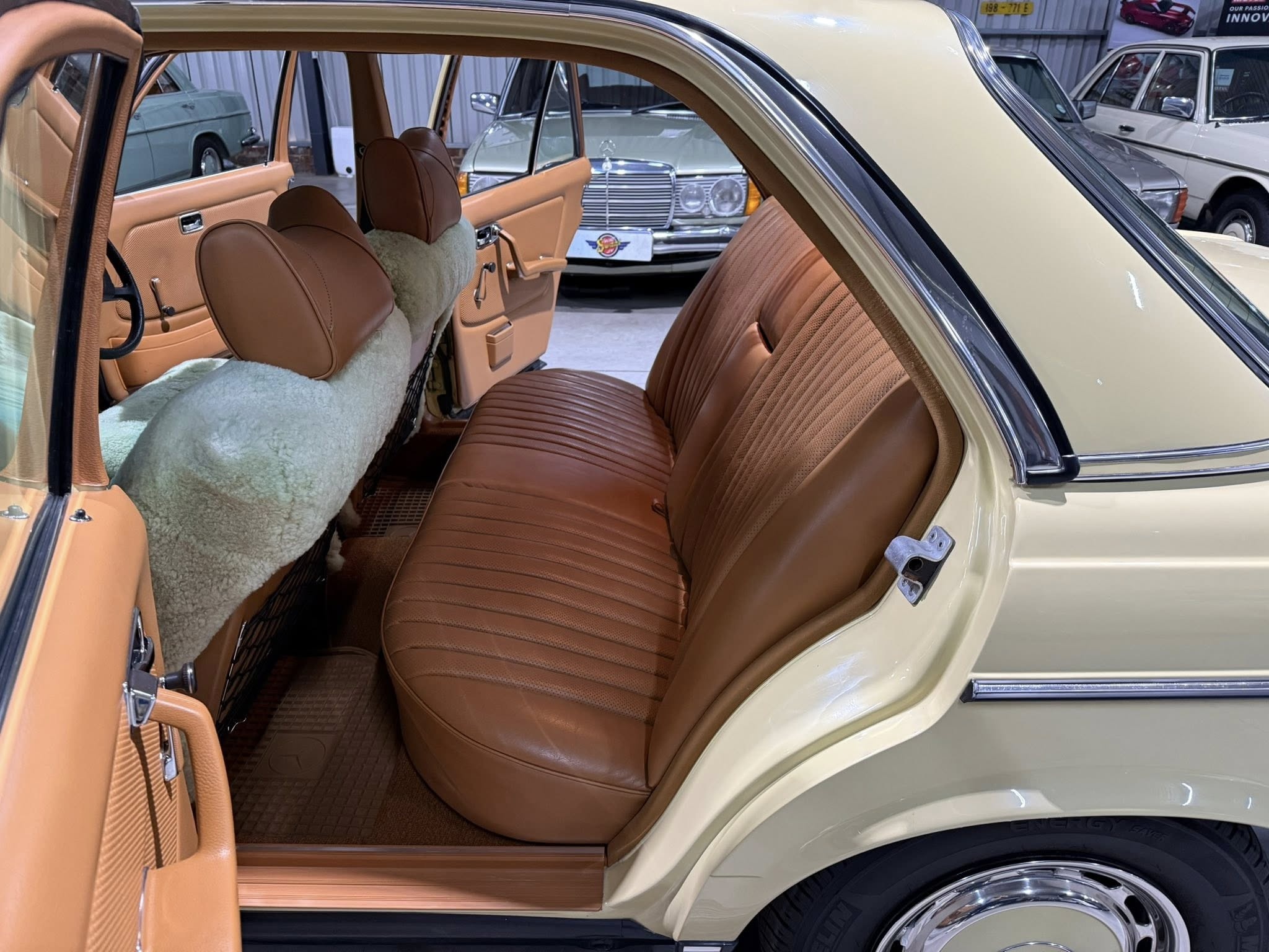 1980 Mercedes-Benz W123 280E