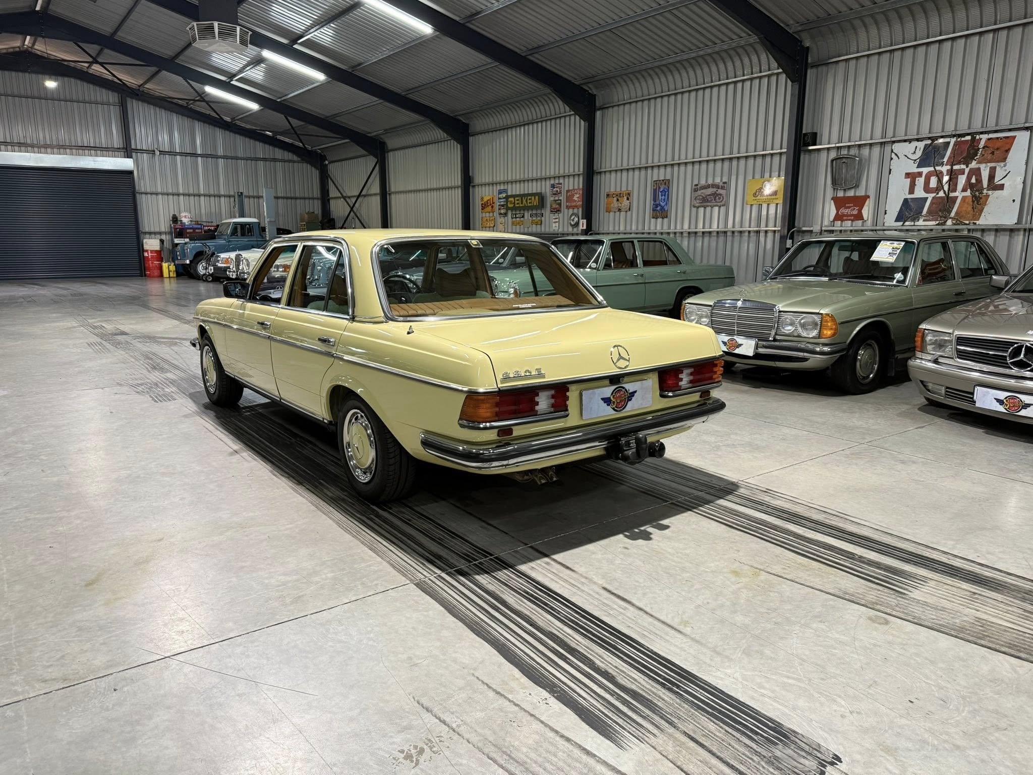 1980 Mercedes-Benz W123 280E