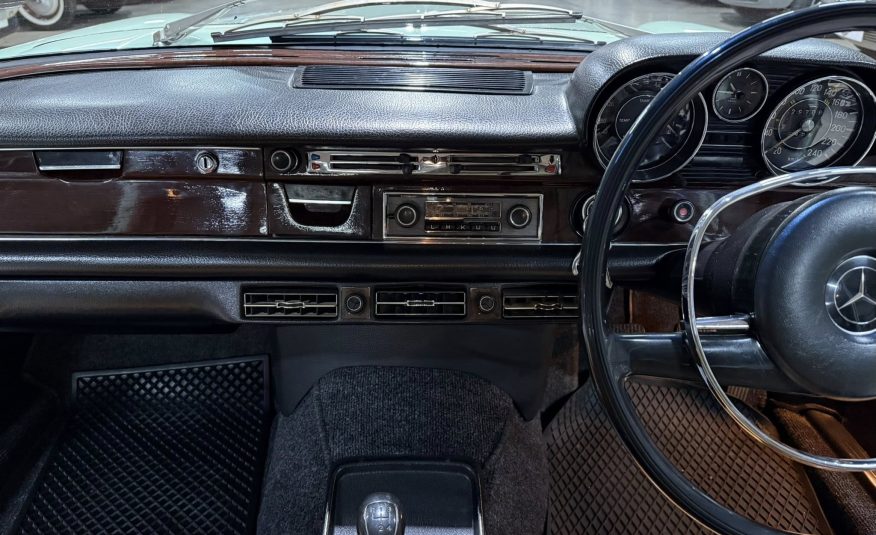 1970 Mercedes-Benz W108 280SE