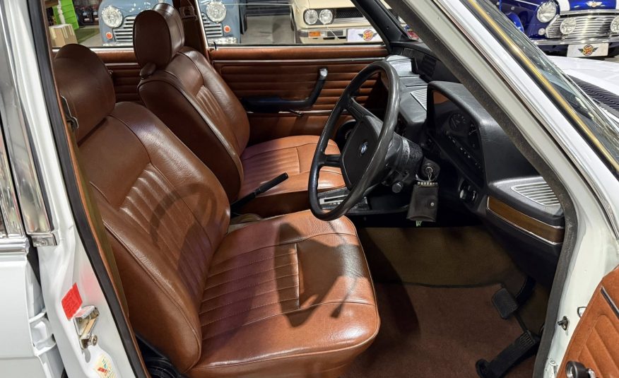 1976 BMW E12 520