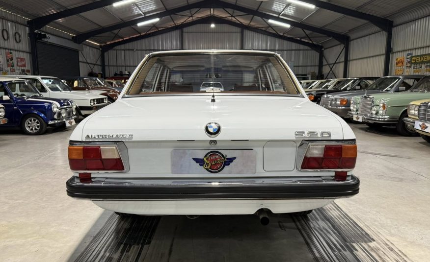 1976 BMW E12 520