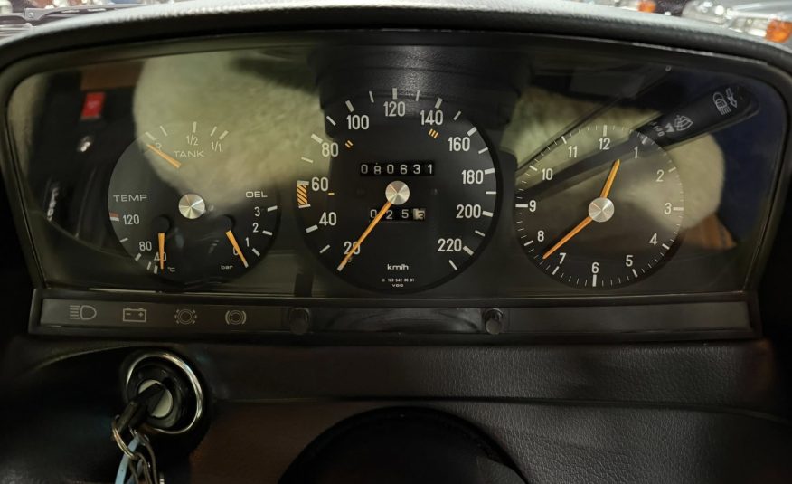 1980 Mercedes-Benz W123 280E