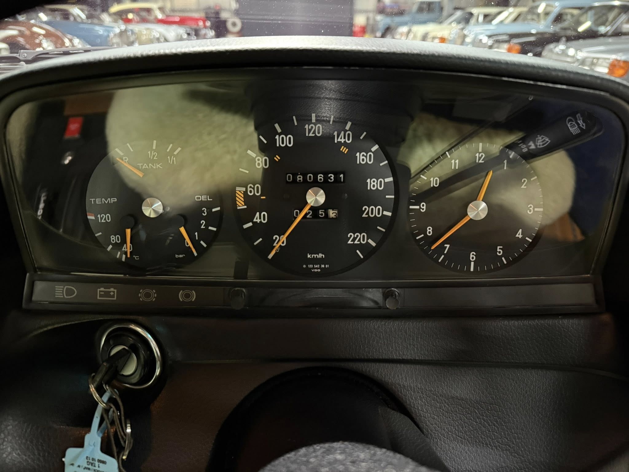 1980 Mercedes-Benz W123 280E