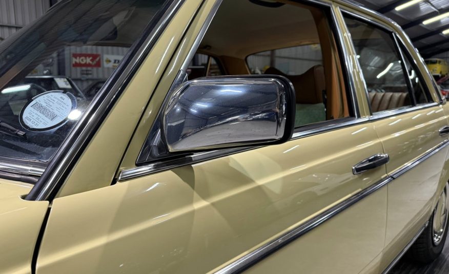 1980 Mercedes-Benz W123 280E