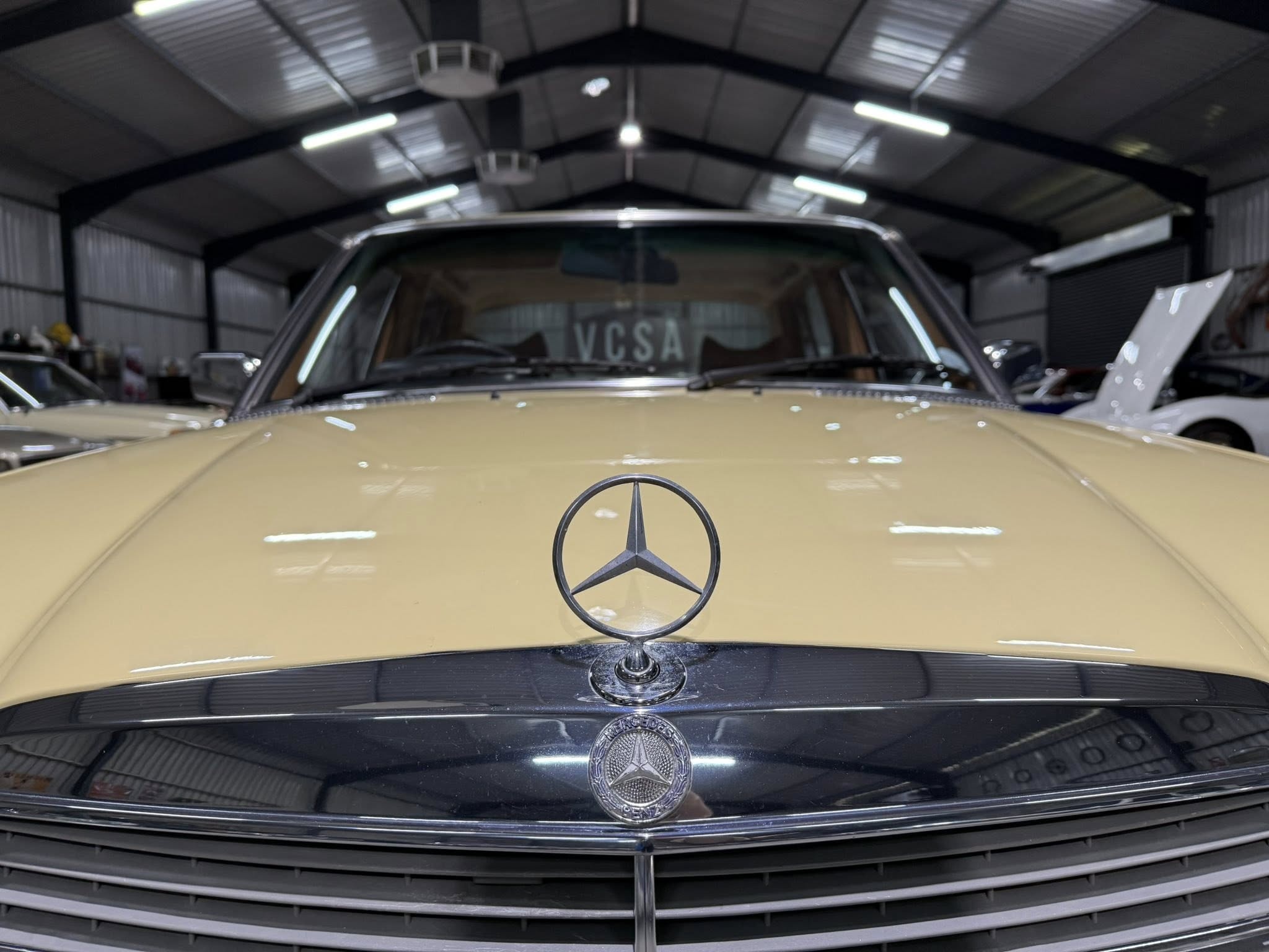 1980 Mercedes-Benz W123 280E