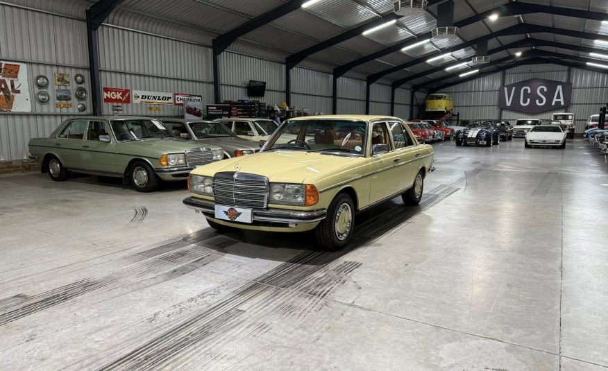 1980 Mercedes-Benz W123 280E