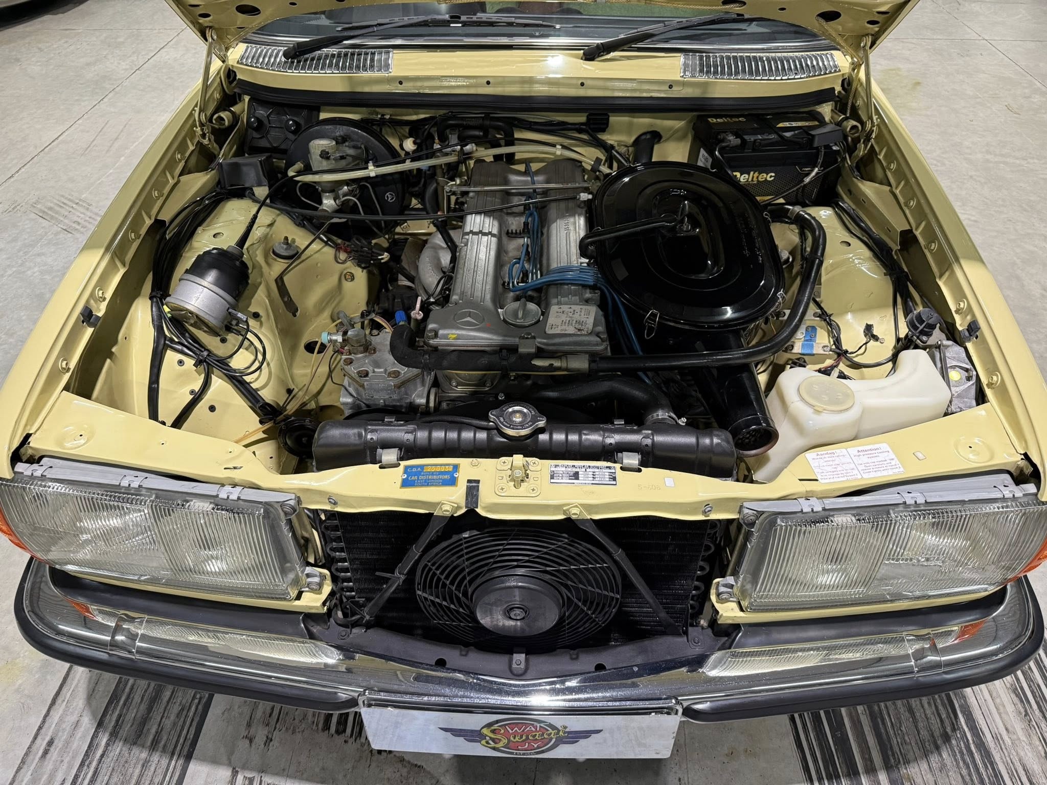 1980 Mercedes-Benz W123 280E
