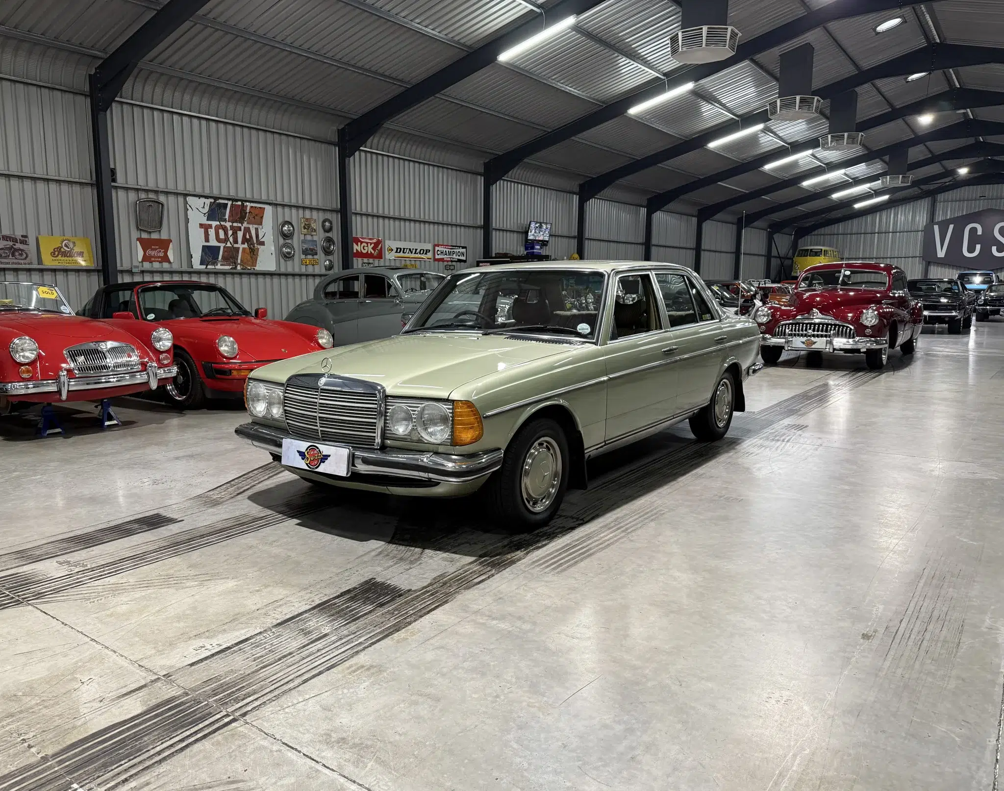 1979 Mercedes-Benz 230 (W123)