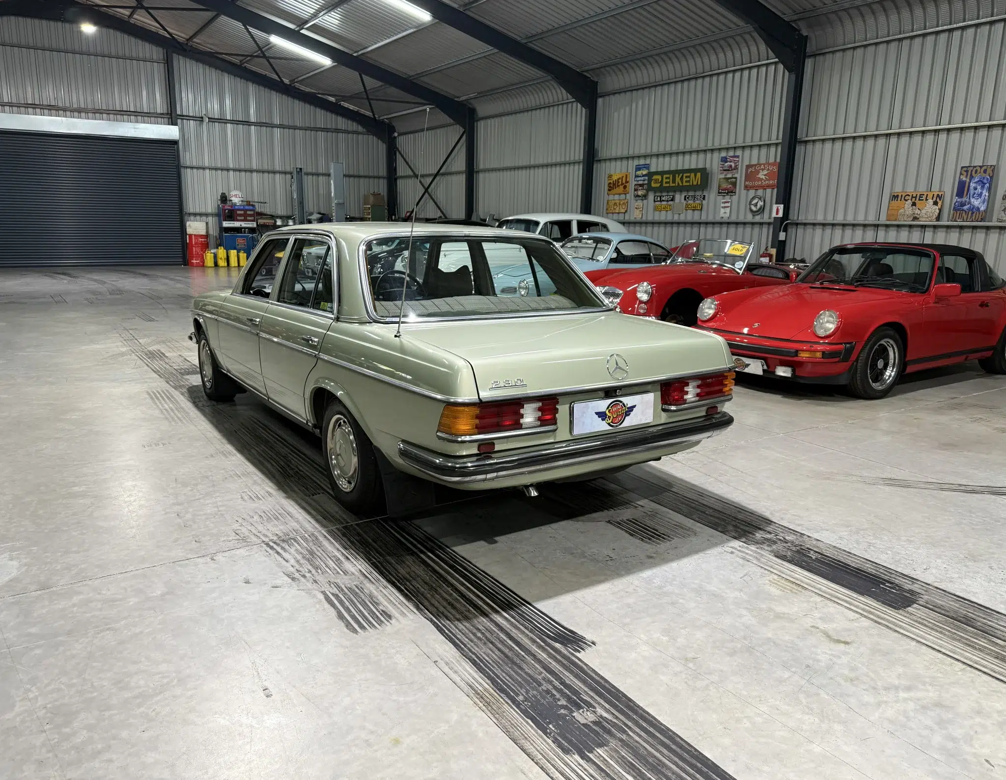 1979 Mercedes-Benz 230 (W123)