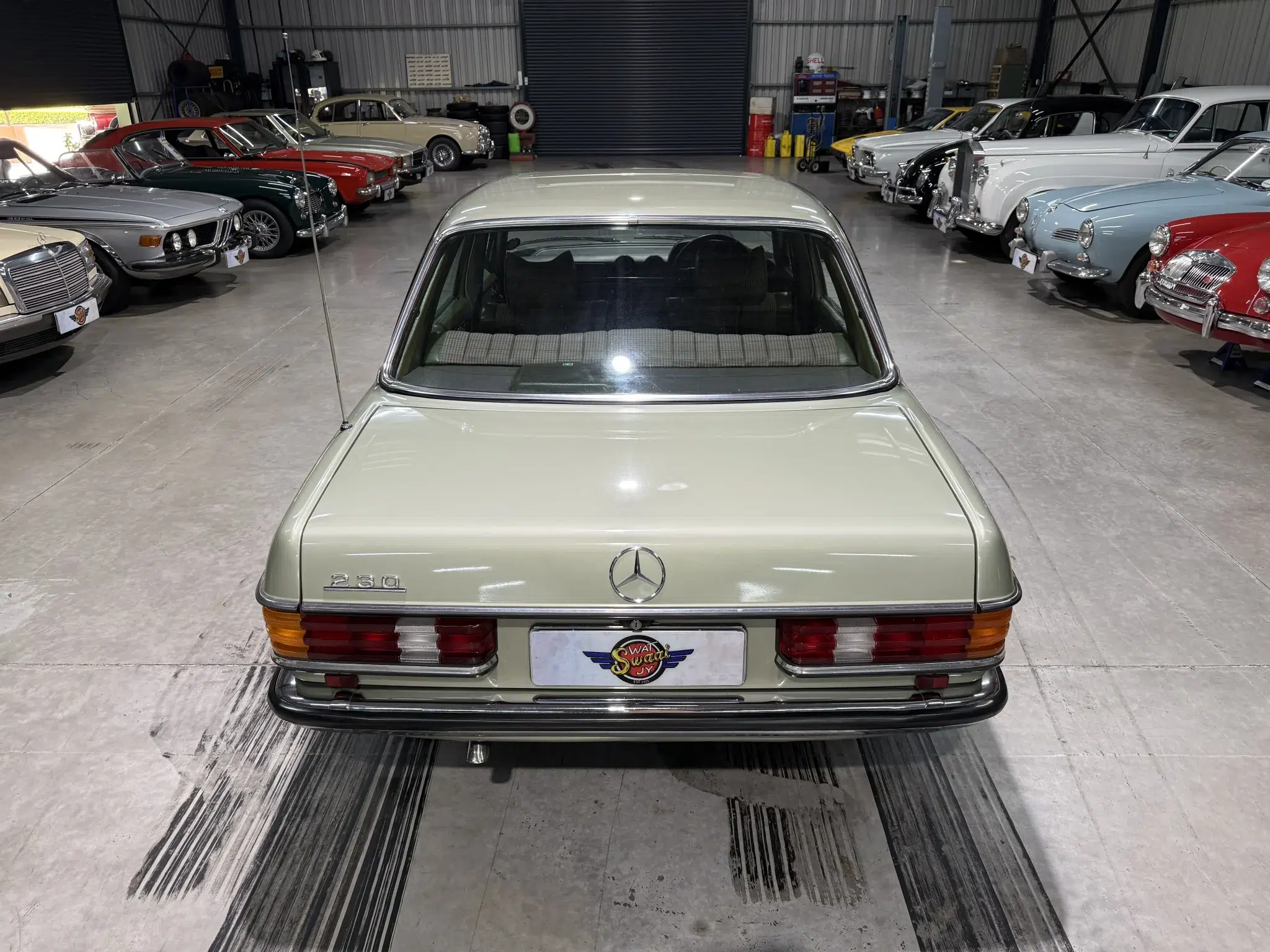 1979 Mercedes-Benz 230 (W123)