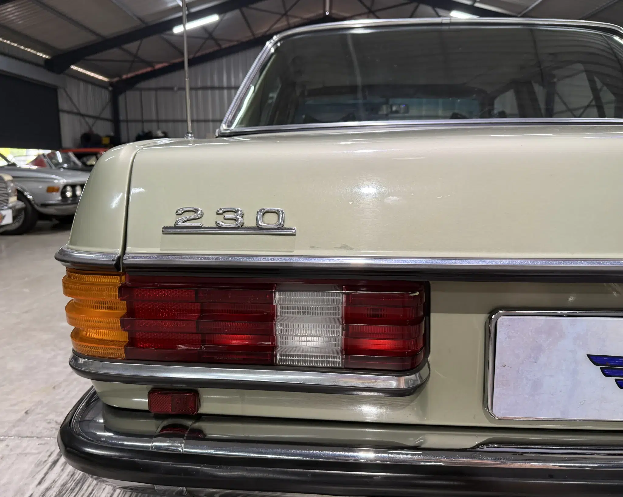 1979 Mercedes-Benz 230 (W123)