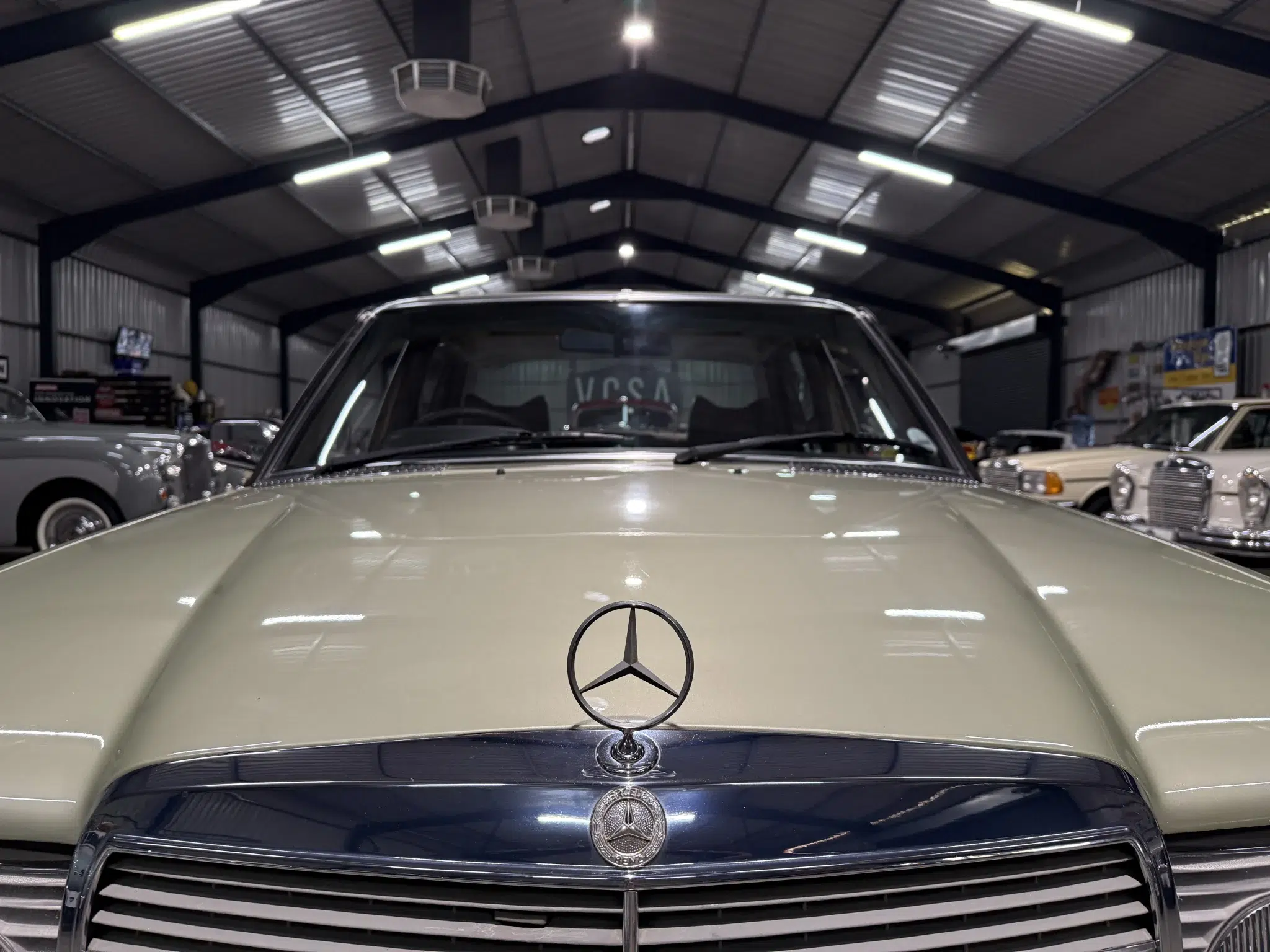 1979 Mercedes-Benz 230 (W123)