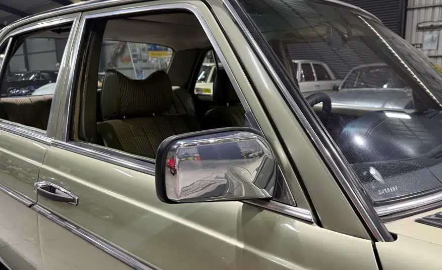 1979 Mercedes-Benz 230 (W123)
