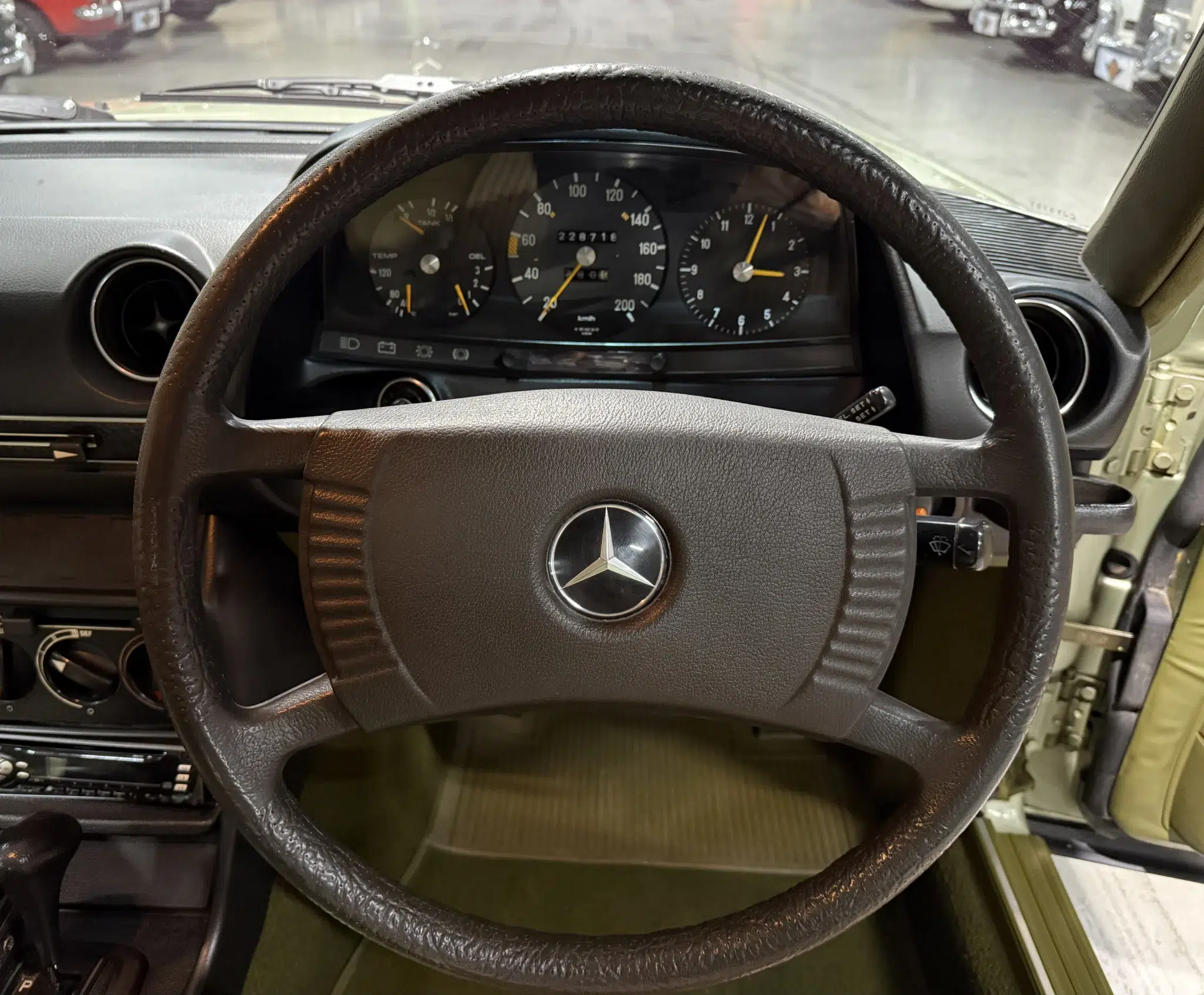 1979 Mercedes-Benz 230 (W123)