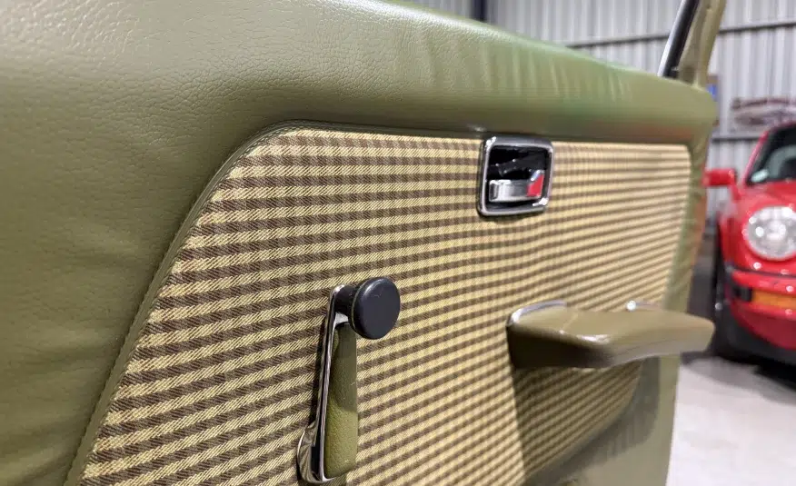 1979 Mercedes-Benz 230 (W123)