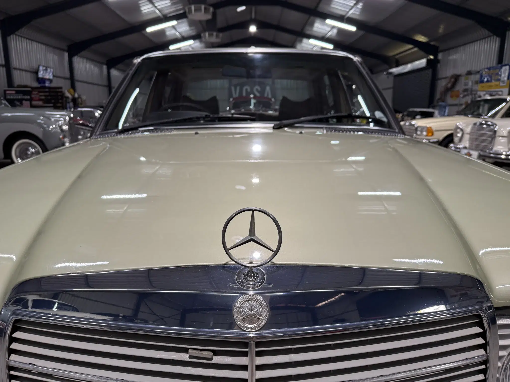 1979 Mercedes-Benz 230 (W123)