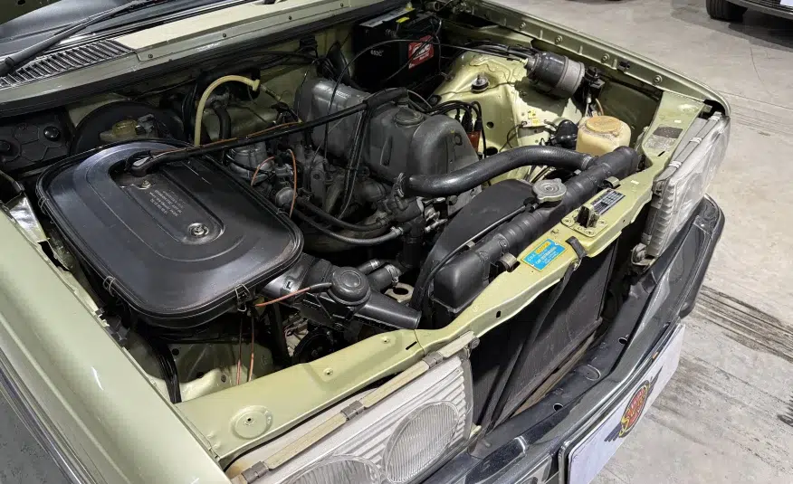 1979 Mercedes-Benz 230 (W123)