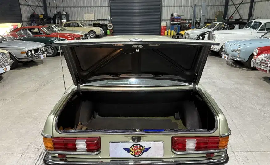 1979 Mercedes-Benz 230 (W123)