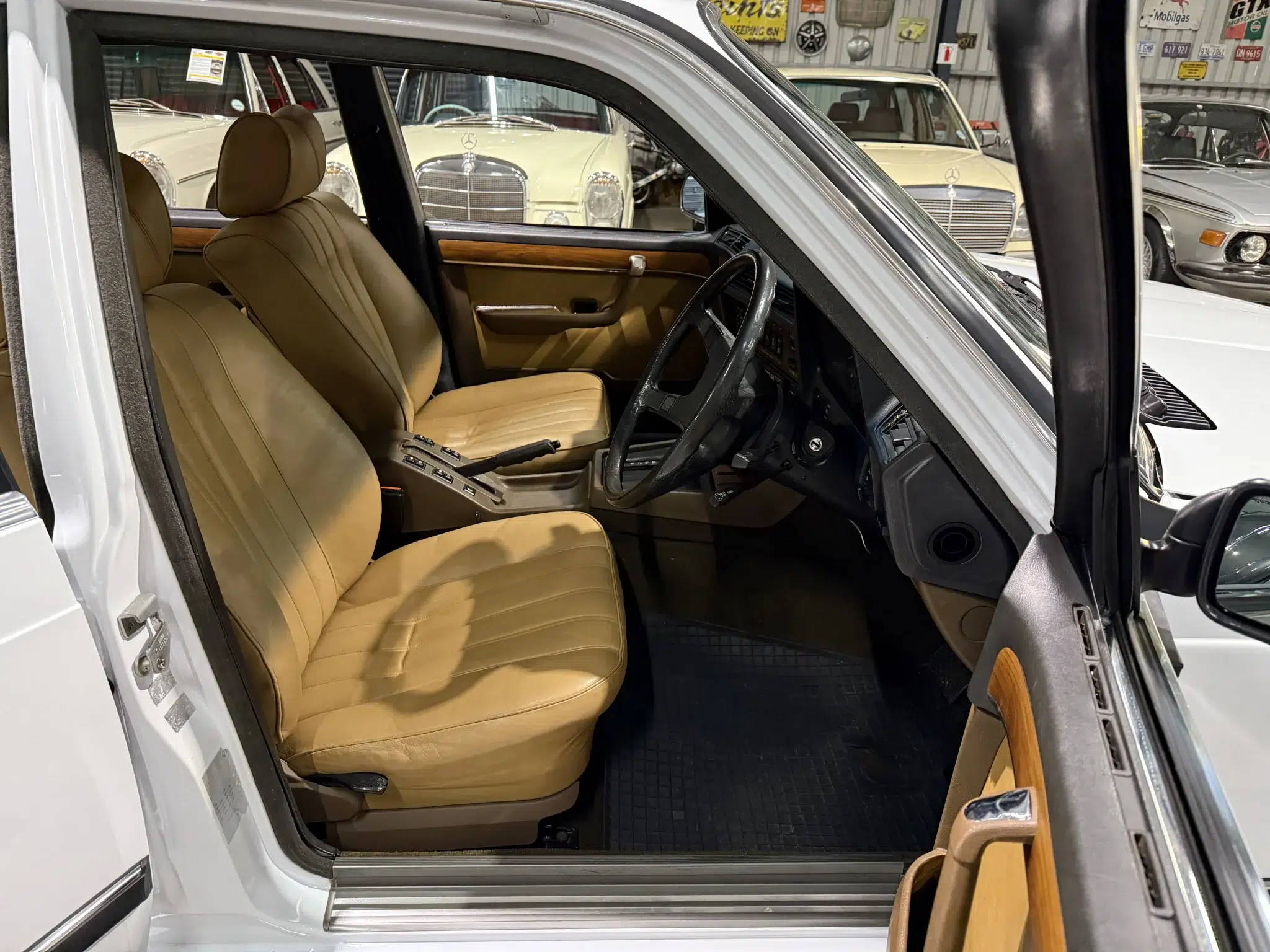 1981 BMW 733i