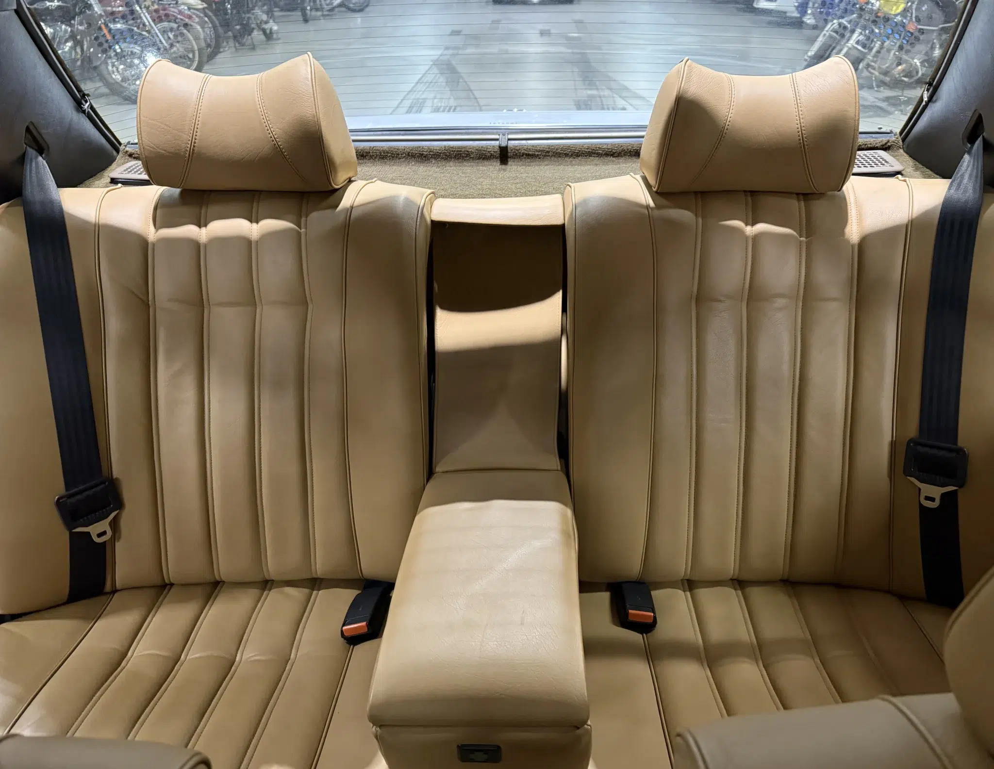 1981 BMW 733i