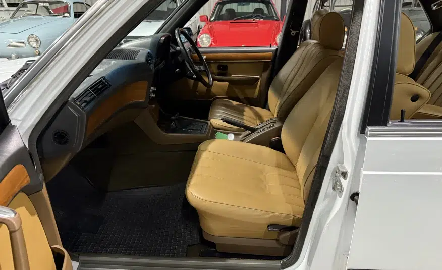 1981 BMW 733i