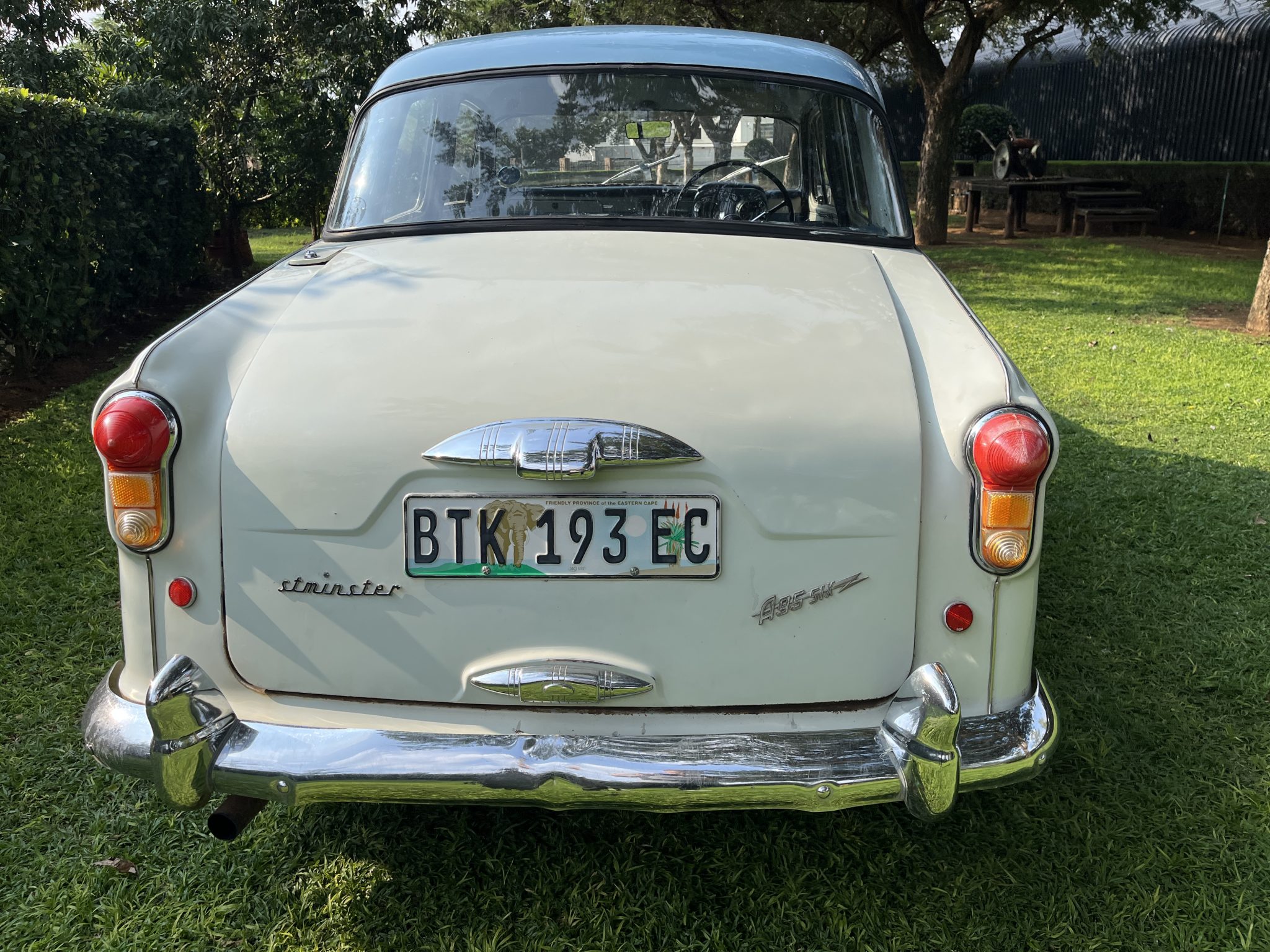 1957 Austin A95