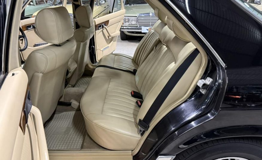 1985 Mercedes-Benz W126 380SE