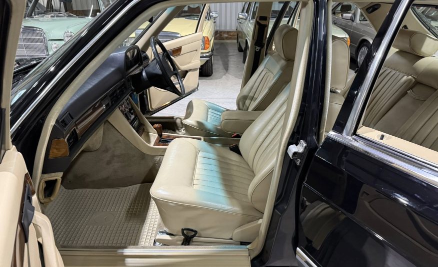 1985 Mercedes-Benz W126 380SE