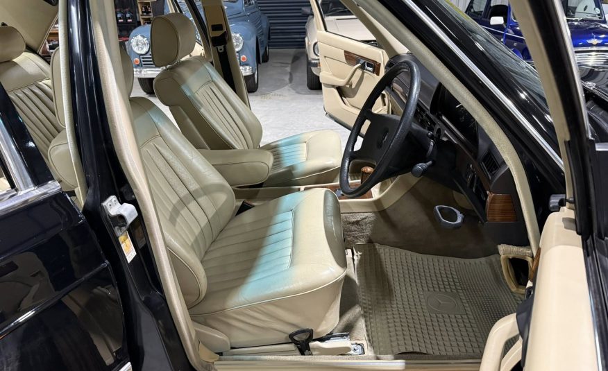1985 Mercedes-Benz W126 380SE