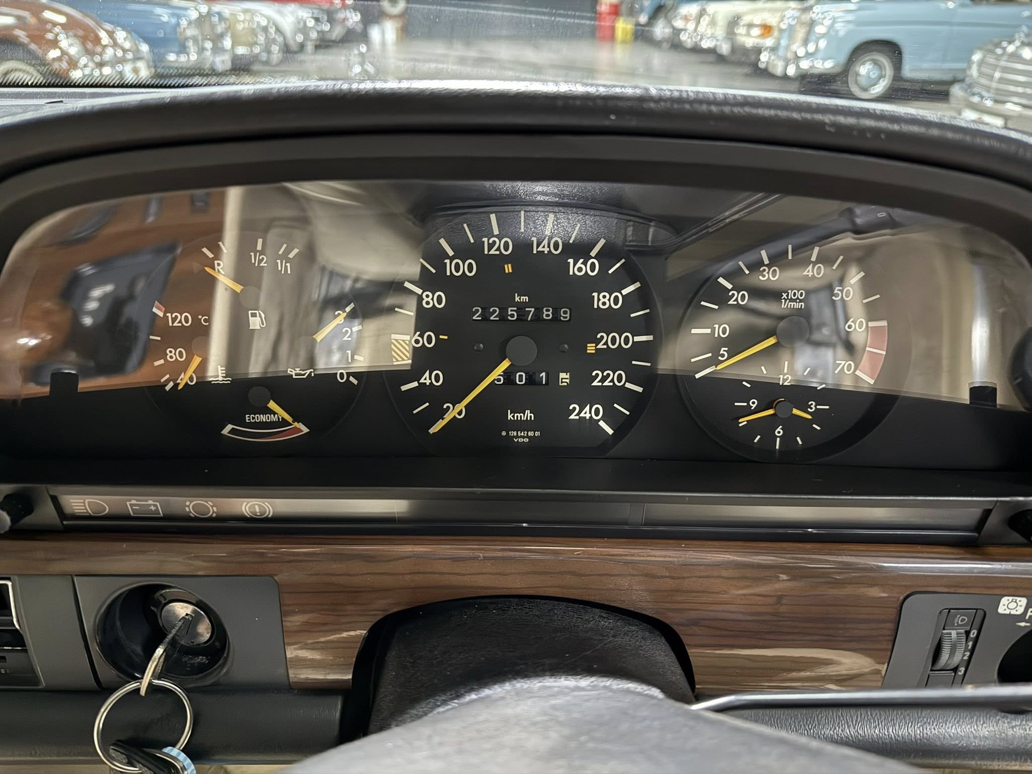 1985 Mercedes-Benz W126 380SE