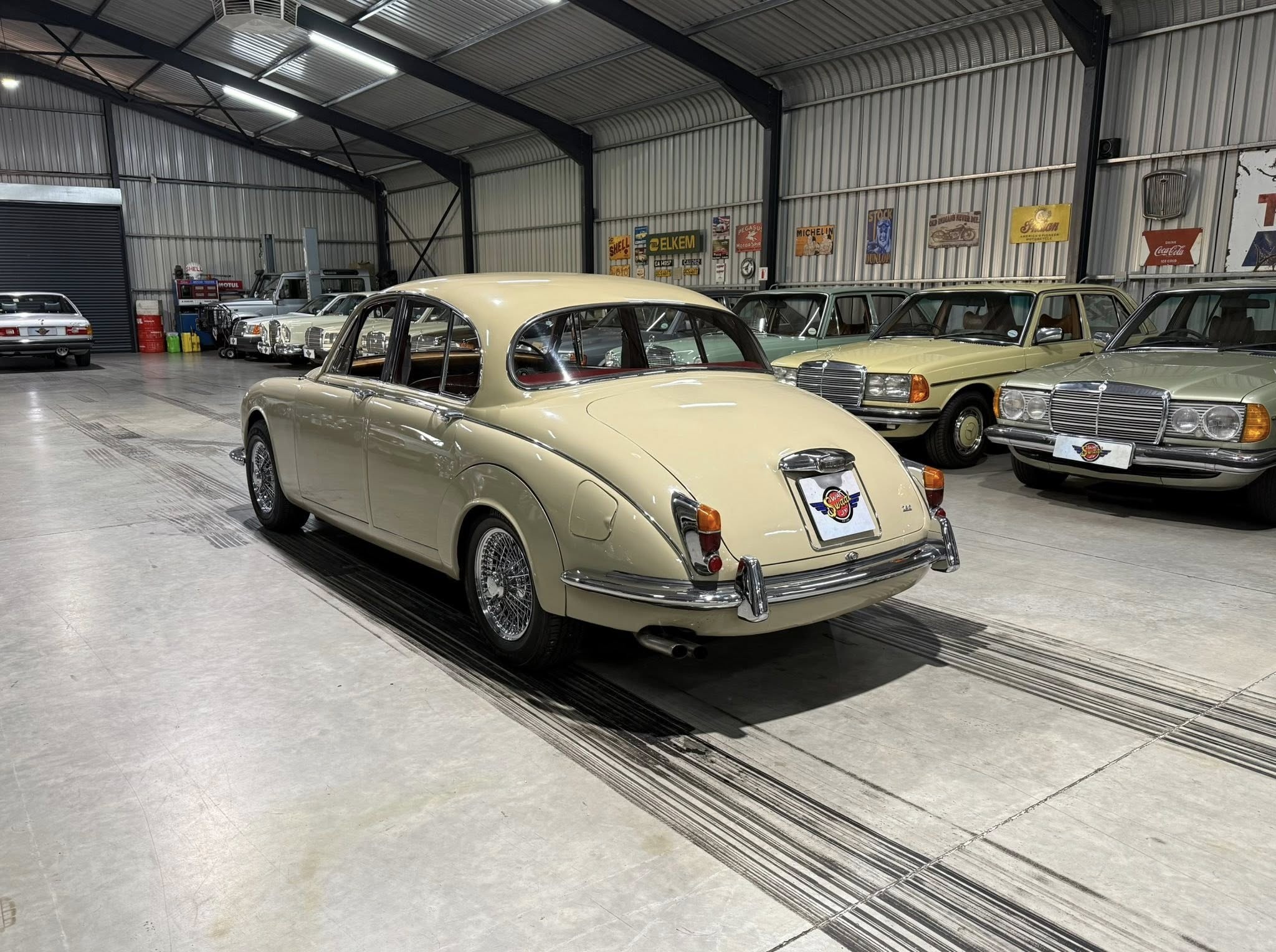 1966 Jaguar MK2 2.4 Manual
