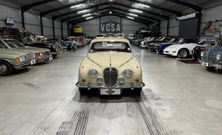 1966 Jaguar MK2 2.4 Manual