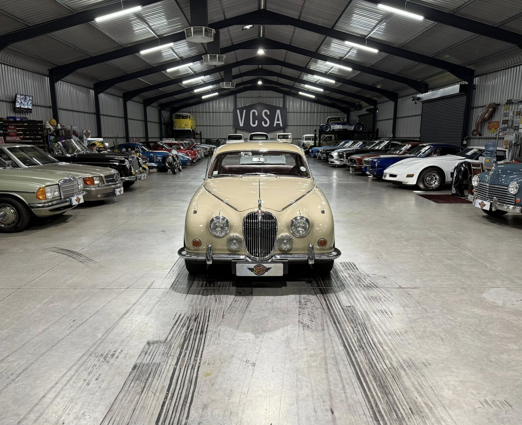 1966 Jaguar MK2 2.4 Manual