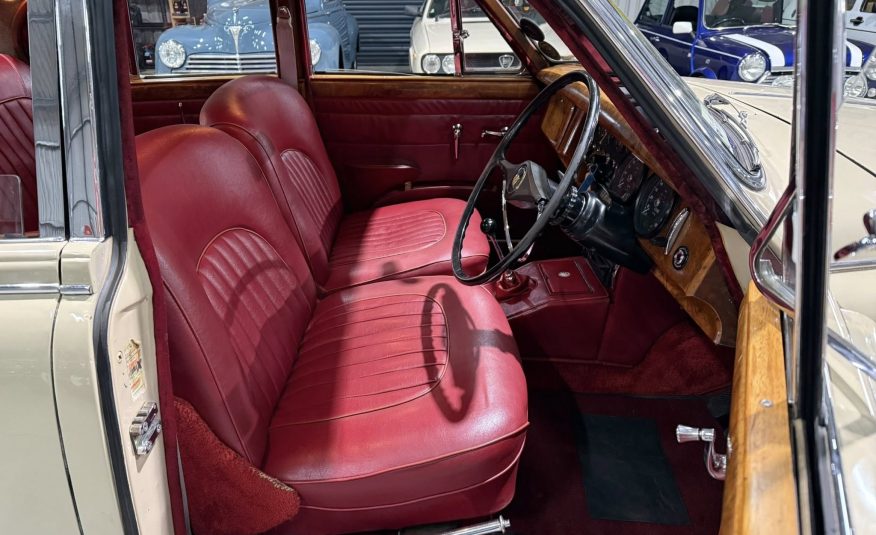 1966 Jaguar MK2 2.4 Manual
