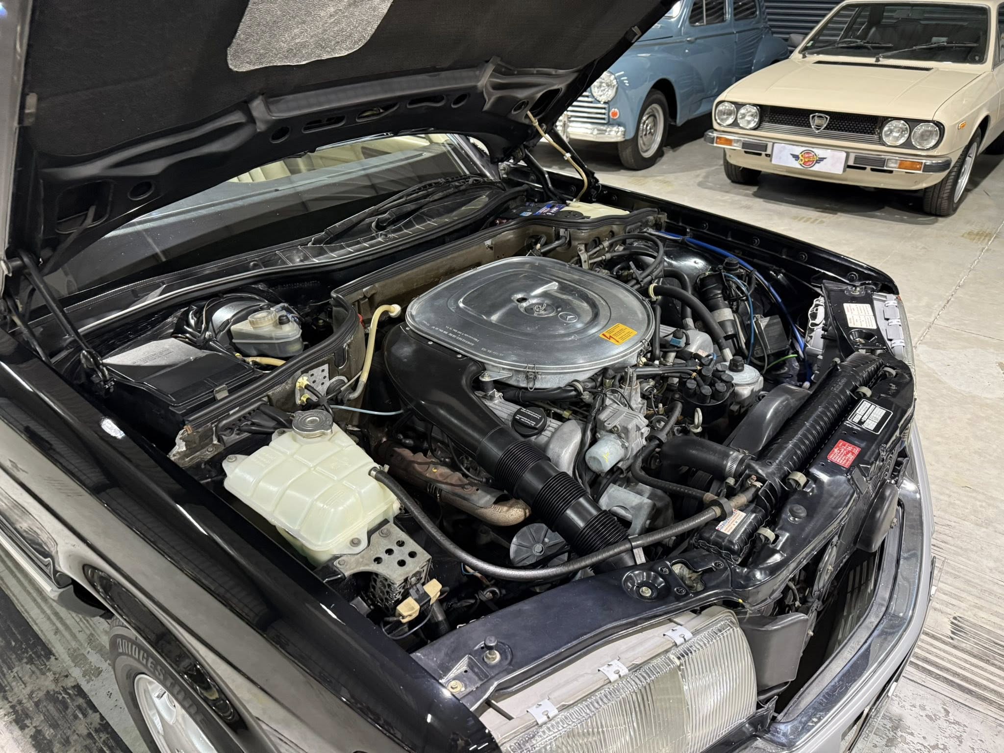 1985 Mercedes-Benz W126 380SE