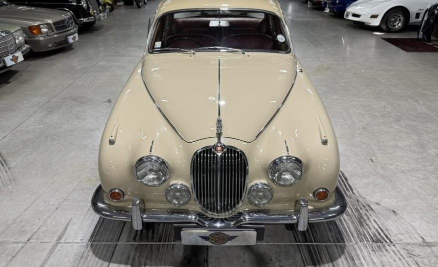 1966 Jaguar MK2 2.4 Manual