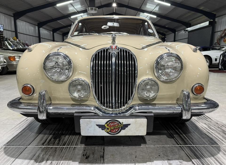 1966 Jaguar MK2 2.4 Manual