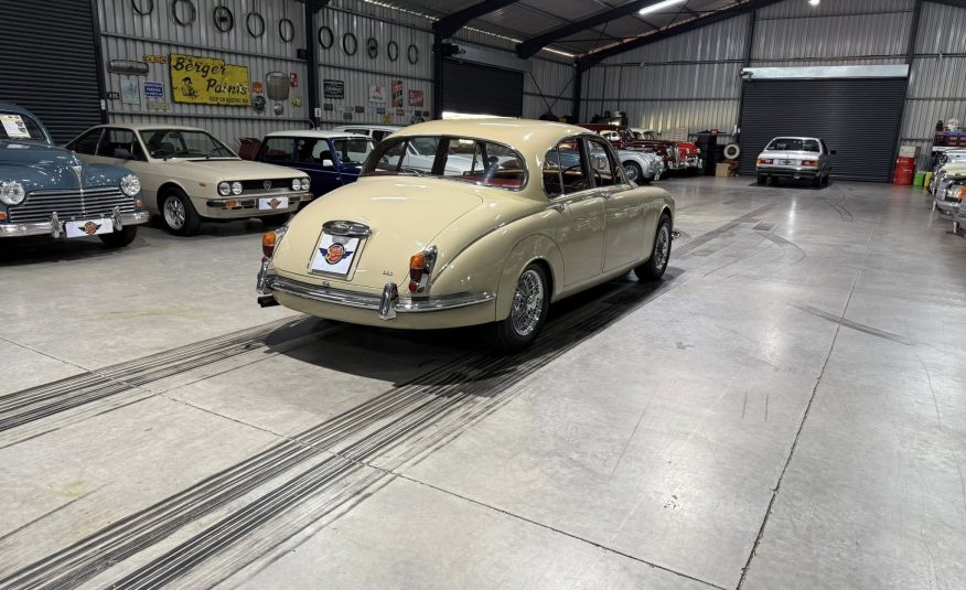 1966 Jaguar MK2 2.4 Manual