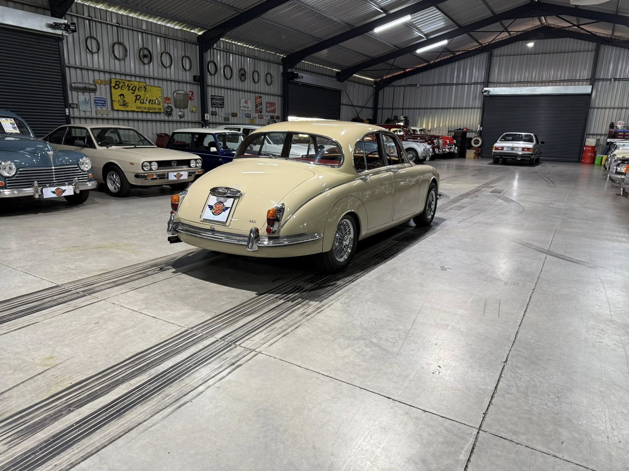 1966 Jaguar MK2 2.4 Manual