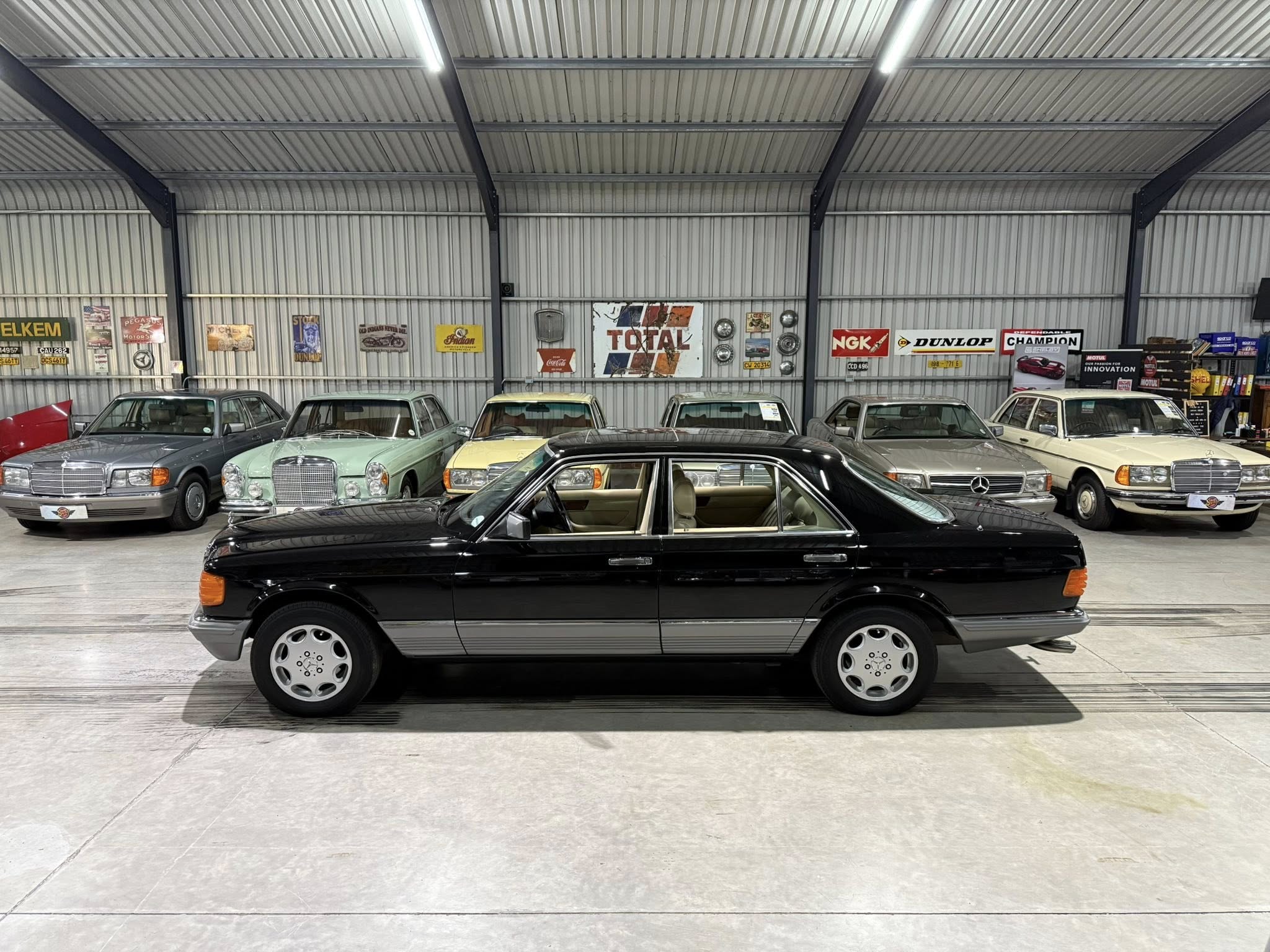 1985 Mercedes-Benz W126 380SE