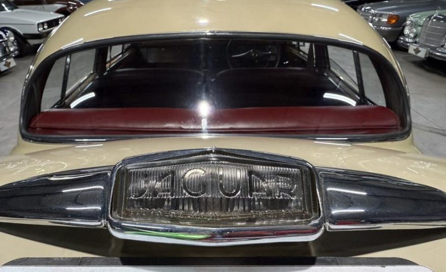 1966 Jaguar MK2 2.4 Manual