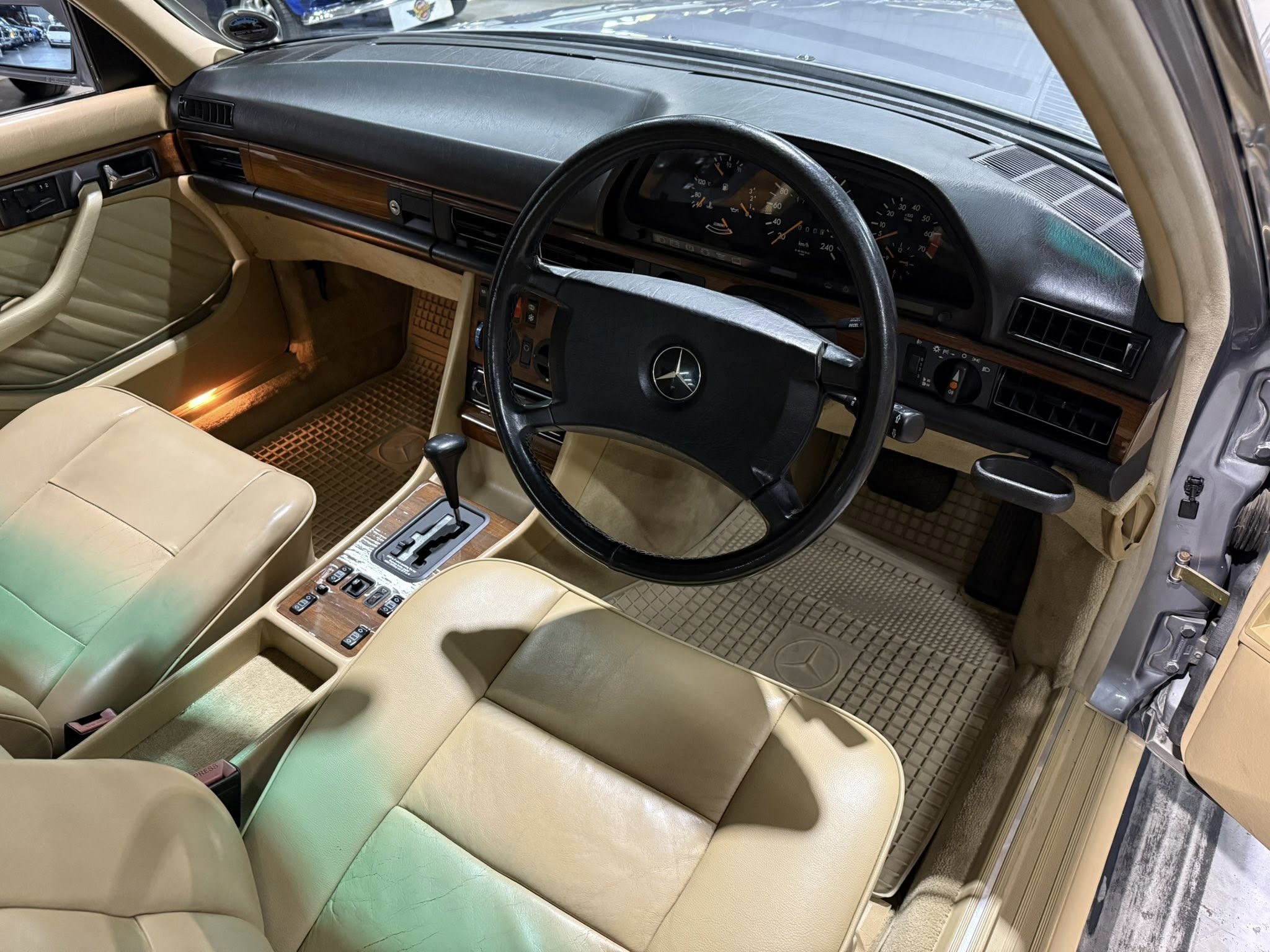 1993 Mercedes-Benz W126 500SE